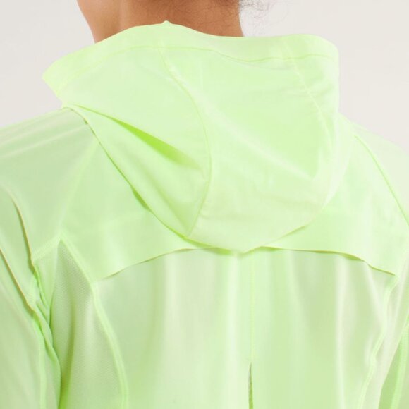 Lululemon Run: Stash & Dash Pullover - Picture 9 of 16